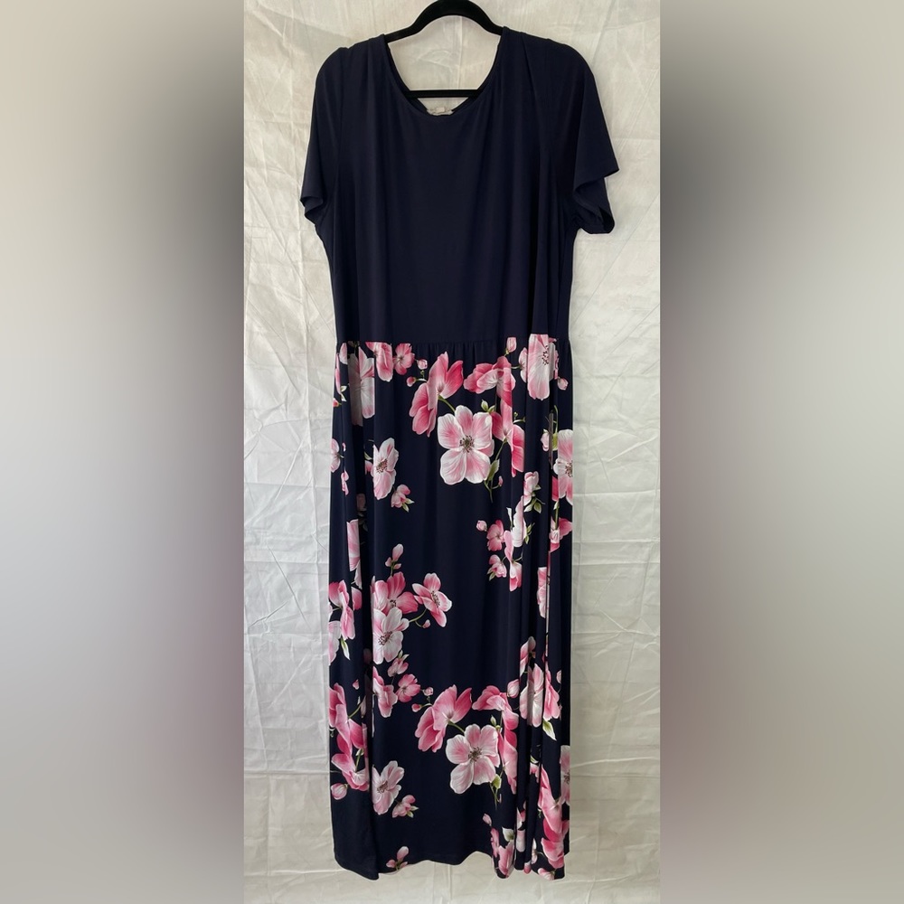 Flower pattern maxi dress short sleeved